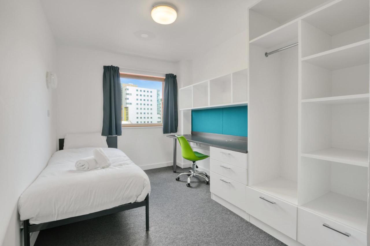 Central Single Room With Shared Kitchen In Luton ลูตัน ภายนอก รูปภาพ
