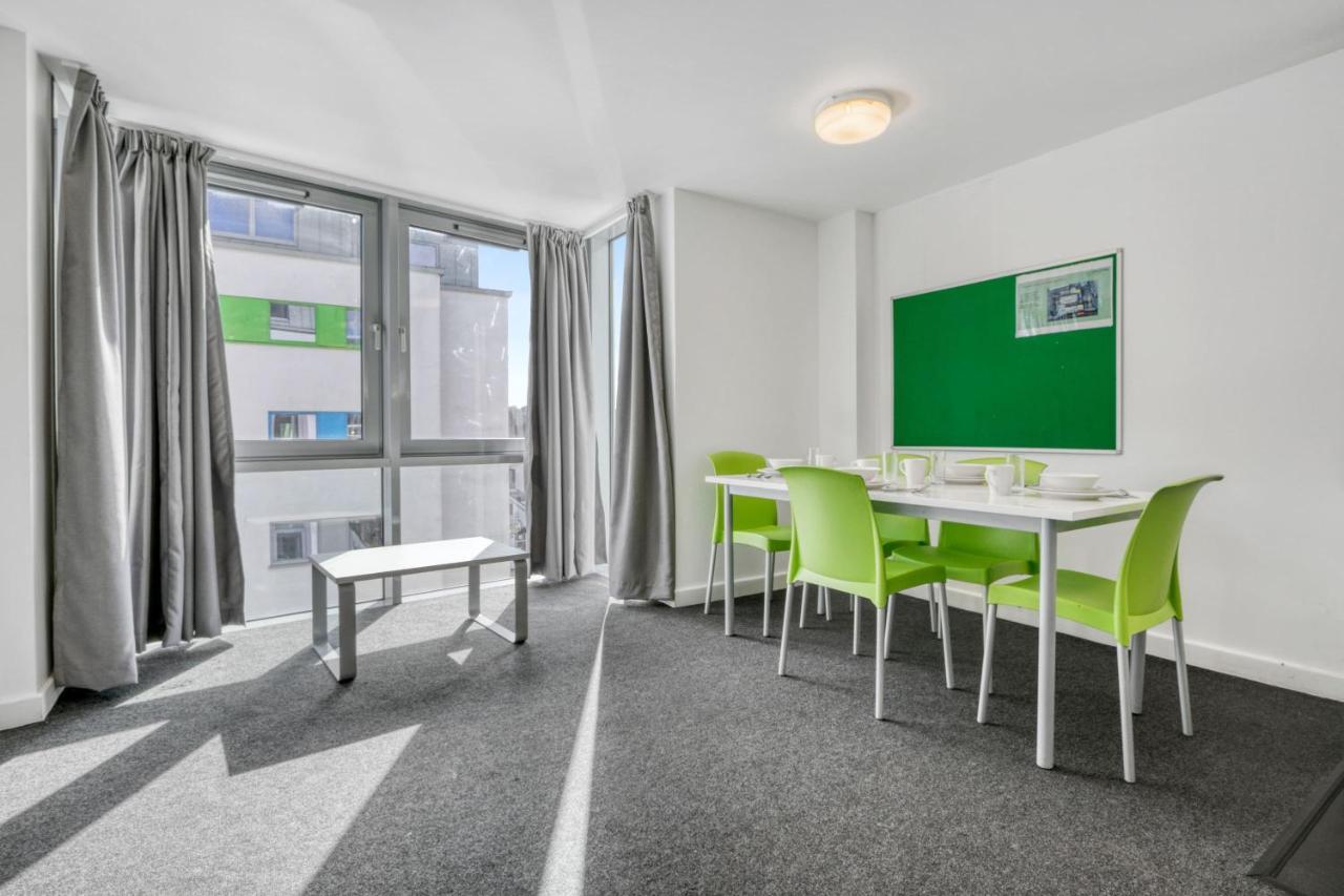 Central Single Room With Shared Kitchen In Luton ลูตัน ภายนอก รูปภาพ