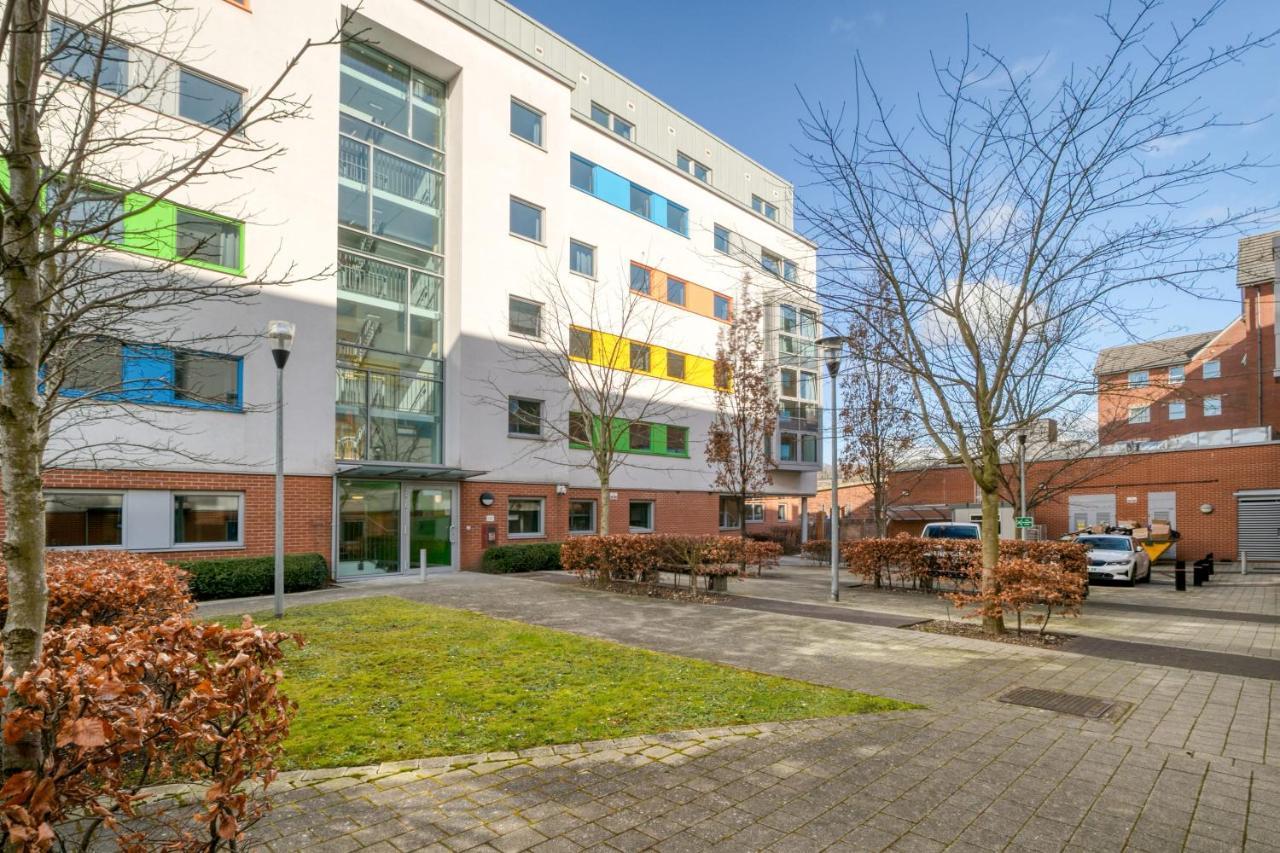 Central Single Room With Shared Kitchen In Luton ลูตัน ภายนอก รูปภาพ
